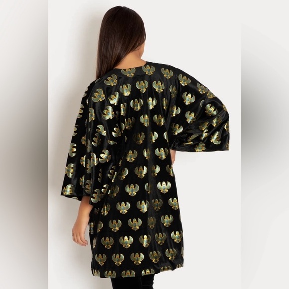NWT BlackMilk Jewelled Scarab Velvet Robe Kimomo Top - Picture 4 of 10
